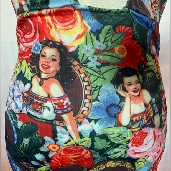 NWOT Calvin Tran print Bodycon dress w/large keyhole opening front/back Small - Picture 8 of 11